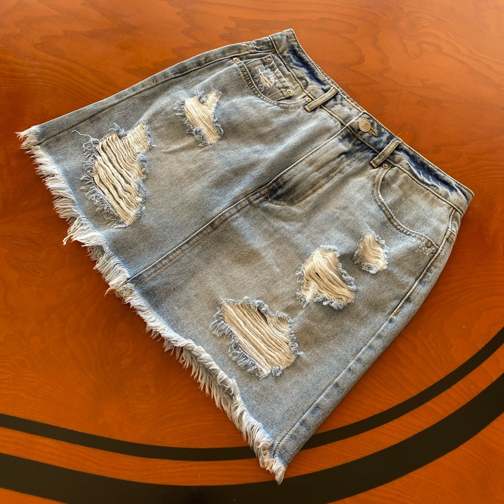 Forever 21 denim mini skirt